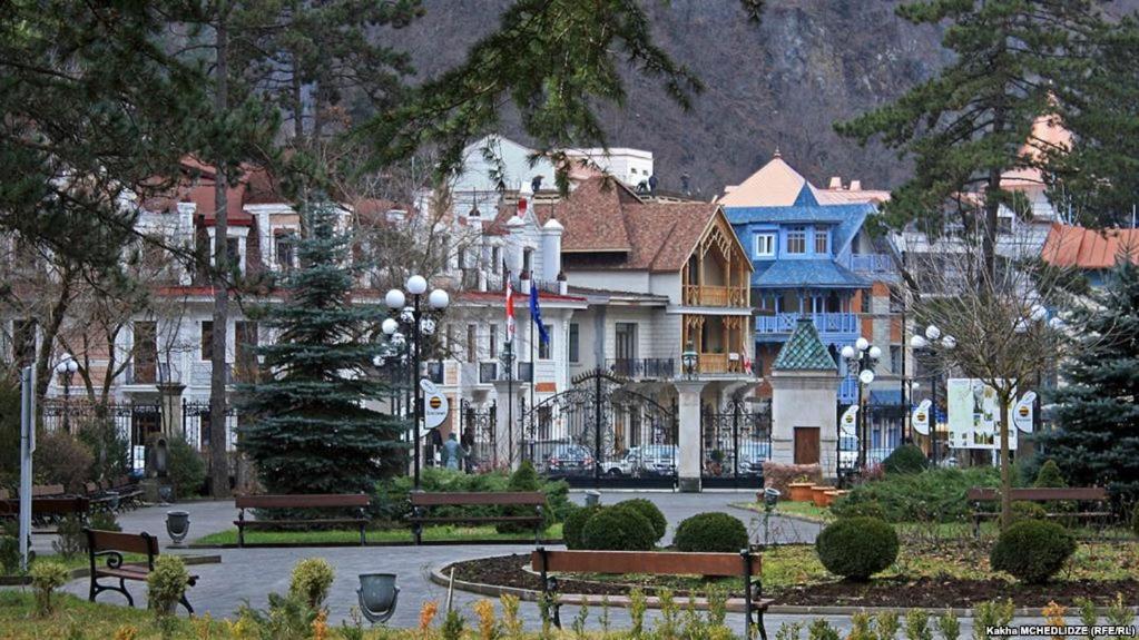 Gamsakhurdia Street Borjomi Eksteriør bilde