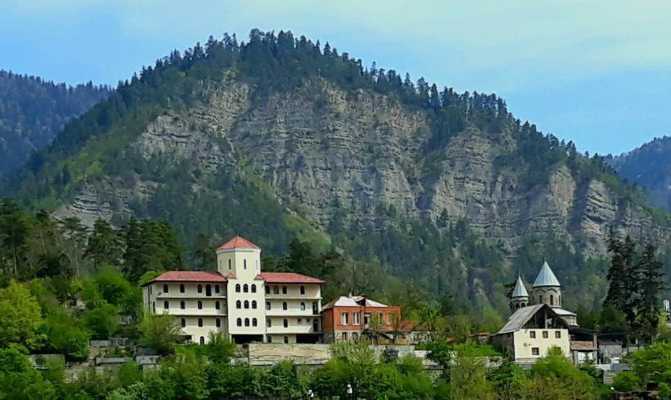 Gamsakhurdia Street Borjomi Eksteriør bilde